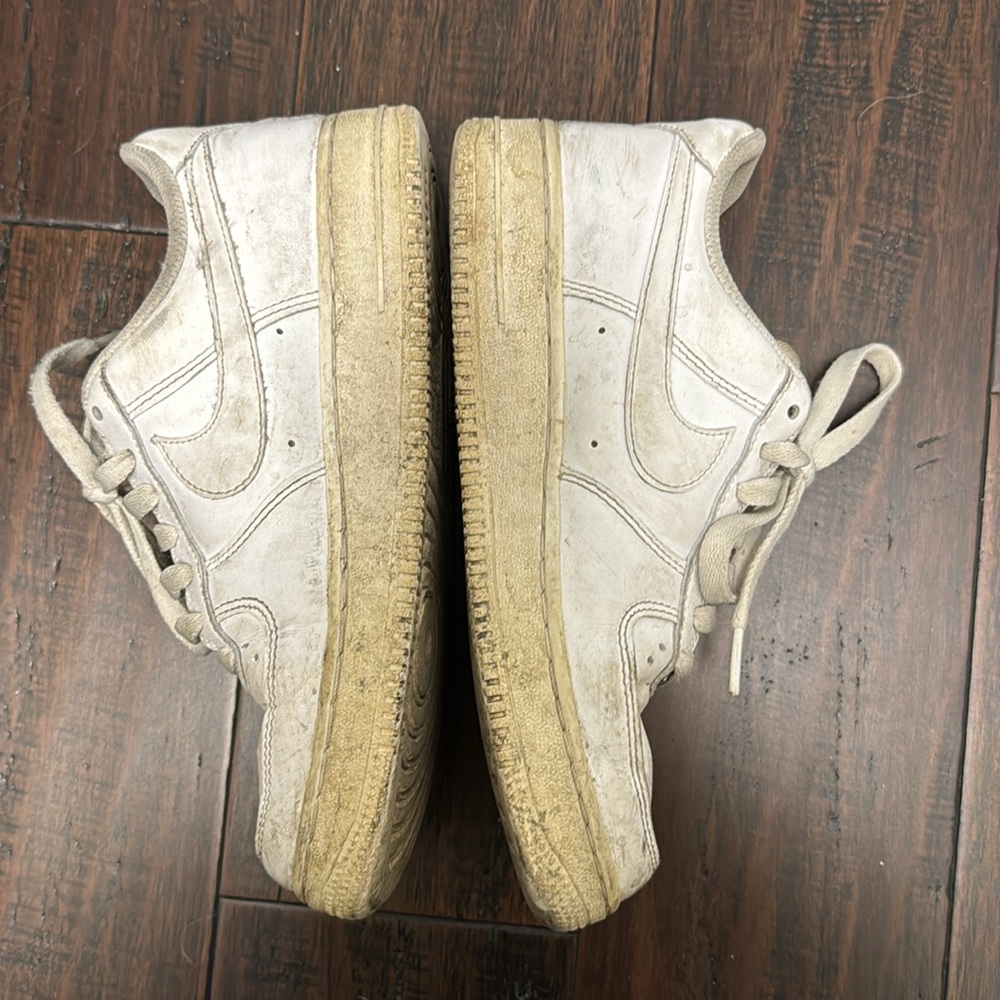 Sneakers - Picture 2 of 2